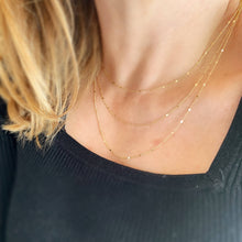 Load image into Gallery viewer, 18k Gold Filled 1mm Curb Chain With Pressed Details