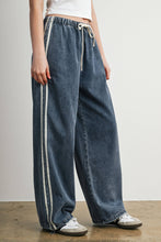 Load image into Gallery viewer, Side Stripe Wide Leg Denim Pants