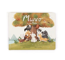 Load image into Gallery viewer, Book - Munro in the Middle