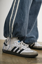 Load image into Gallery viewer, Side Stripe Wide Leg Denim Pants