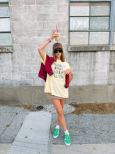 Load image into Gallery viewer, Dilly dallying graphic tee - butter yellow

