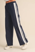 Load image into Gallery viewer, SIDE LACE CONTRAST TRACK PANTS
