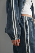Load image into Gallery viewer, Side Stripe Wide Leg Denim Pants
