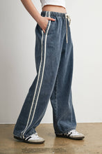 Load image into Gallery viewer, Side Stripe Wide Leg Denim Pants
