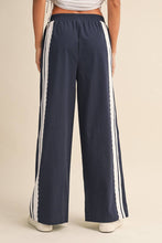 Load image into Gallery viewer, SIDE LACE CONTRAST TRACK PANTS
