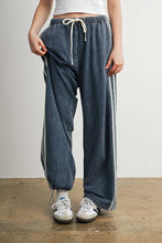 Load image into Gallery viewer, Side Stripe Wide Leg Denim Pants
